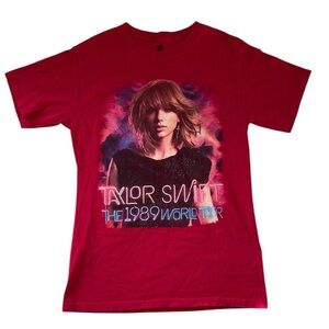 Taylor Swift The 1989 World Tour Tee, Size Small